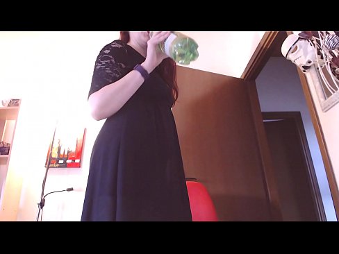 ❤️ Submisívna otrokyňa, ktorá miluje špinavé a šťavnaté nohavičky, je po zhliadnutí tohto videa nútená masturbovať! ❤️❌ Šukanie video na nás sk.mumsp.ru ❌️