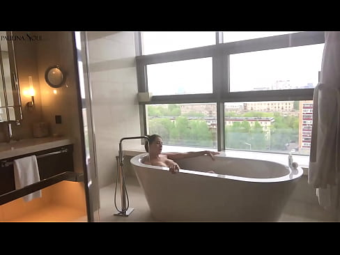 ❤️ Obrovská baba vášnivo si honí kundu v kúpeľni ❤️❌ Šukanie video na nás sk.mumsp.ru ❌️